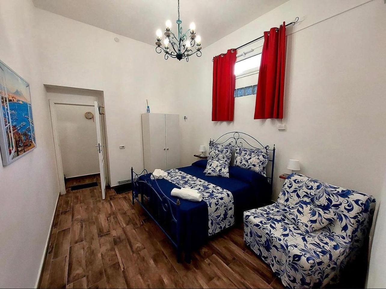 Domus Carbonari Apartment Наполи Екстериор снимка